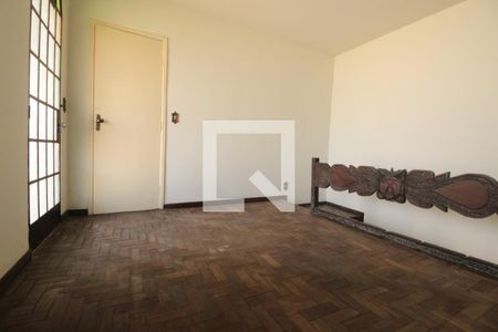 Sala 2 de casa à venda com 2 quartos, 250m² em Cachoeirinha, Belo Horizonte