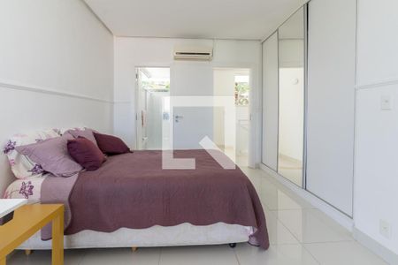 Casa à venda com 3 quartos, 275m² em Pendotiba, Niterói