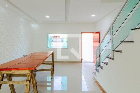 Casa à venda com 3 quartos, 98m² em Santa Terezinha, Santo André