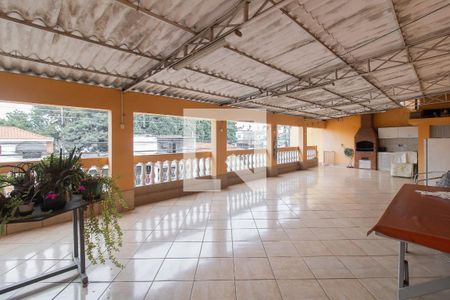 Casa à venda com 230m², 2 quartos e 2 vagas Casa à venda com 230m², 2 quartos e 2 vagasÁrea de Serviço