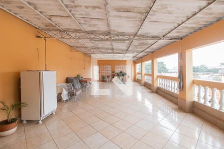 Casa à venda com 230m², 2 quartos e 2 vagas Casa à venda com 230m², 2 quartos e 2 vagasÁrea de Serviço