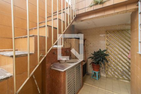 Casa à venda com 230m², 2 quartos e 2 vagas Casa à venda com 230m², 2 quartos e 2 vagasÁrea Externa