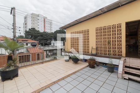 Casa à venda com 230m², 2 quartos e 2 vagas Casa à venda com 230m², 2 quartos e 2 vagasÁrea Externa