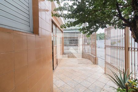 Casa à venda com 230m², 2 quartos e 2 vagas Casa à venda com 230m², 2 quartos e 2 vagasÁrea Externa