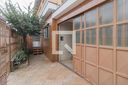 Casa à venda com 230m², 2 quartos e 2 vagas Casa à venda com 230m², 2 quartos e 2 vagasÁrea Externa