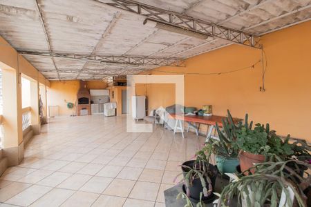 Casa à venda com 230m², 2 quartos e 2 vagas Casa à venda com 230m², 2 quartos e 2 vagasÁrea de Serviço