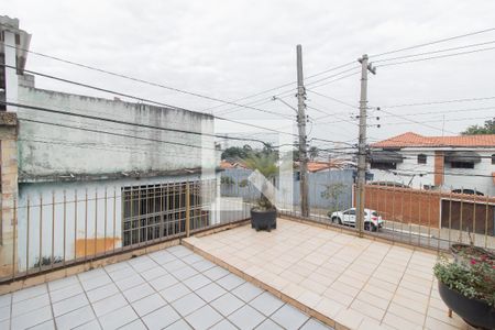 Casa à venda com 230m², 2 quartos e 2 vagas Casa à venda com 230m², 2 quartos e 2 vagasÁrea Externa