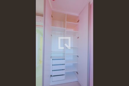 QUARTO 1 de apartamento para alugar com 2 quartos, 56m² em Itapuã, Salvador