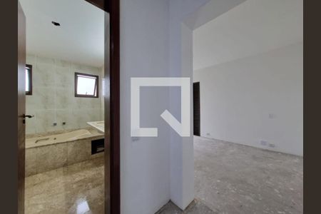 Apartamento à venda com 4 quartos, 236m² em Vila Suzana, São Paulo