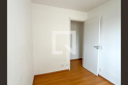 Quarto 1 de apartamento para alugar com 2 quartos, 44m² em Vila Zat, São Paulo