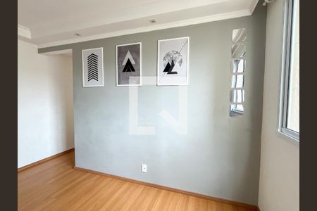 Sala de apartamento para alugar com 2 quartos, 44m² em Vila Zat, São Paulo