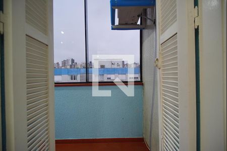 Sala - Varanda de apartamento para alugar com 3 quartos, 120m² em Higienópolis, Porto Alegre