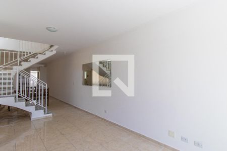 Sala de casa de condomínio para alugar com 3 quartos, 125m² em Jardim Nova Coimbra, Cotia