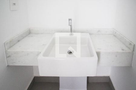 Lavabo de apartamento à venda com 3 quartos, 140m² em Vila Nova Conceição, São Paulo