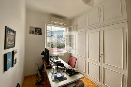 Quarto de apartamento à venda com 3 quartos, 104m² em Laranjeiras, Rio de Janeiro