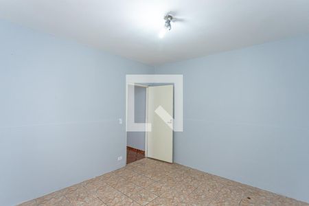 Quarto de casa para alugar com 1 quarto, 60m² em Vila Picinin, São Paulo