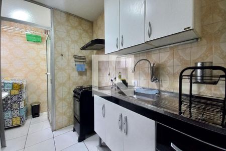 Cozinha  de apartamento à venda com 1 quarto, 66m² em Cambuí, Campinas
