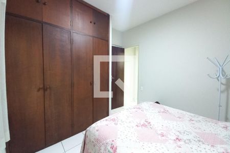 Quarto de apartamento à venda com 1 quarto, 66m² em Cambuí, Campinas