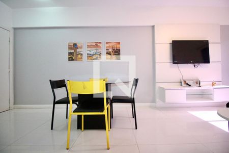 Sala de apartamento para alugar com 2 quartos, 60m² em Ondina, Salvador