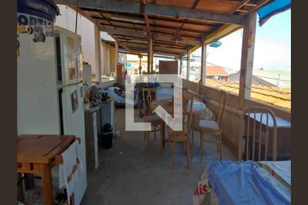 Casa à venda com 156m², 2 quartos e 2 vagas