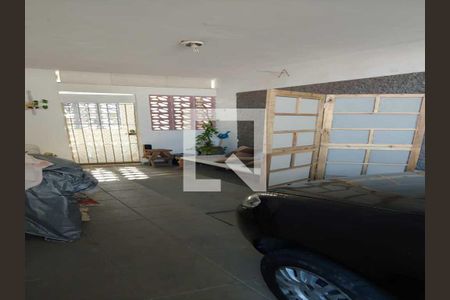 Casa à venda com 156m², 2 quartos e 2 vagas