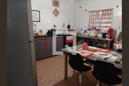 Casa à venda com 156m², 2 quartos e 2 vagas