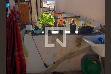 Casa à venda com 156m², 2 quartos e 2 vagas