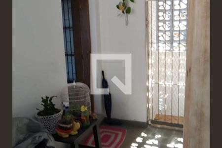 Casa à venda com 156m², 2 quartos e 2 vagas