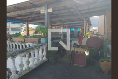 Casa à venda com 156m², 2 quartos e 2 vagas