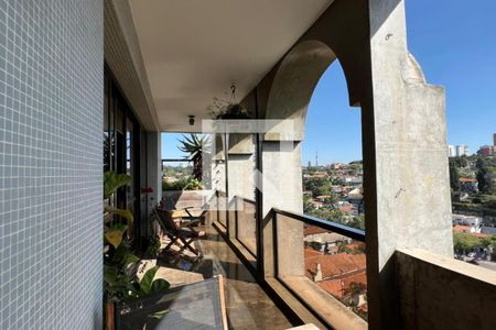 Apartamento à venda com 4 quartos, 261m² em Santa Cecilia, São Paulo