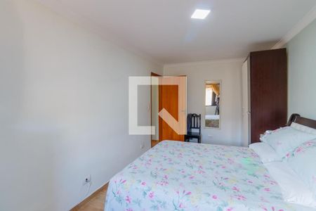 Casa à venda com 3 quartos, 202m² em Vila Lucinda, Santo André