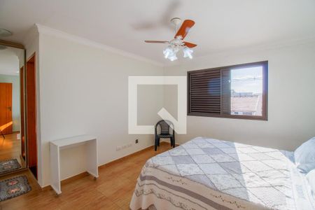 Casa à venda com 3 quartos, 202m² em Vila Lucinda, Santo André