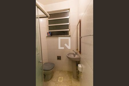 Banheiro  de kitnet/studio para alugar com 1 quarto, 28m² em Centro, Niterói