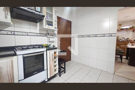 Cozinha de casa à venda com 3 quartos, 400m² em Cupecê, São Paulo