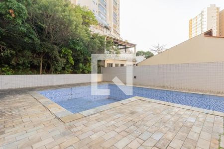 Apartamento à venda com 3 quartos, 177m² em Vila Ipojuca, São Paulo