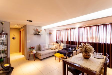 Sala de apartamento à venda com 2 quartos, 63m² em Itapoã, Belo Horizonte