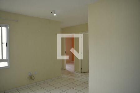 Sala de apartamento para alugar com 2 quartos, 42m² em Jardim Arco-íris, Cotia