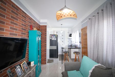 Sala e Cozinha de casa para alugar com 2 quartos, 80m² em Vila Nivi, São Paulo