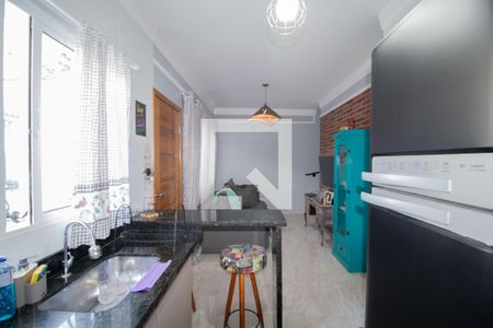 Sala e Cozinha de casa à venda com 2 quartos, 80m² em Vila Nivi, São Paulo