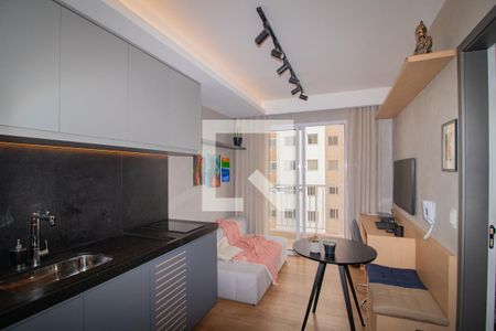 Sala e Cozinha  de apartamento à venda com 1 quarto, 29m² em Parque Vitória, São Paulo