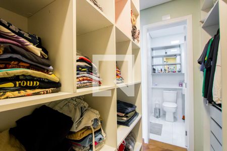 Closet do quarto 1 de casa de condomínio à venda com 3 quartos, 127m² em Vila Scarpelli, Santo André