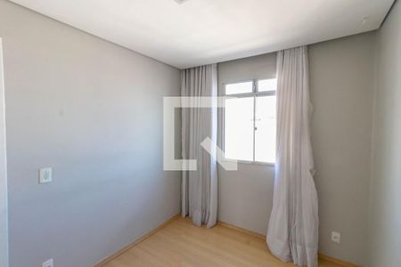 Quarto 1 de apartamento para alugar com 2 quartos, 56m² em Camargos, Belo Horizonte