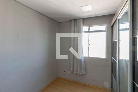 Quarto 2 de apartamento para alugar com 2 quartos, 56m² em Camargos, Belo Horizonte