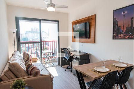 Sala e cozinha de apartamento para alugar com 1 quarto, 33m² em Vila Mariana, São Paulo