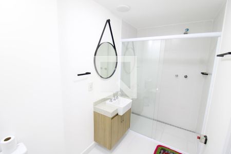 Banheiro de kitnet/studio para alugar com 1 quarto, 30m² em Parada Inglesa, São Paulo