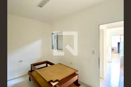 Quarto 2 de casa para alugar com 4 quartos, 140m² em Vila Cláudia, São Paulo