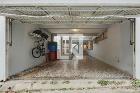 Casa à venda com 4 quartos, 312m² em Vila Moraes, São Paulo