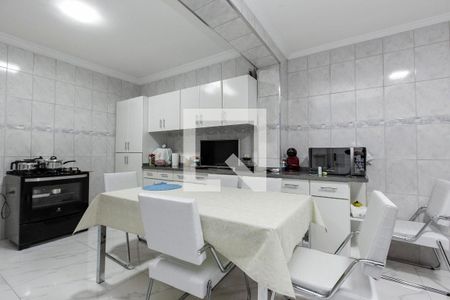 Casa à venda com 4 quartos, 312m² em Vila Moraes, São Paulo