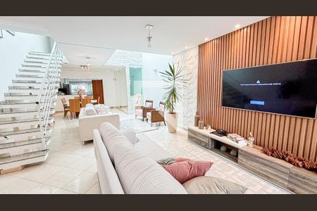 Sala de Estar - Sala de Jantar de casa à venda com 3 quartos, 120m² em Vila Floresta, Santo André