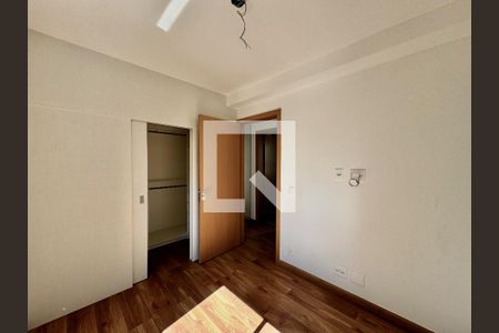 Sala de apartamento à venda com 2 quartos, 70m² em Boa Viagem, Belo Horizonte